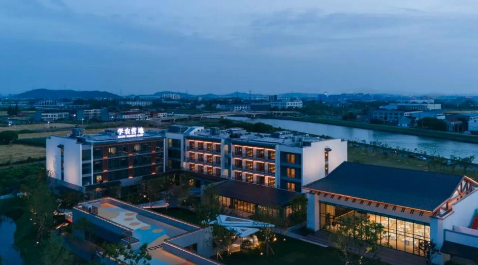 Blossom Hill Changzhou Shunshan · Zhixing hotel exterior